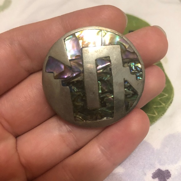 Mexican Abalone Pendant/Brooch - Picture 2 of 5
